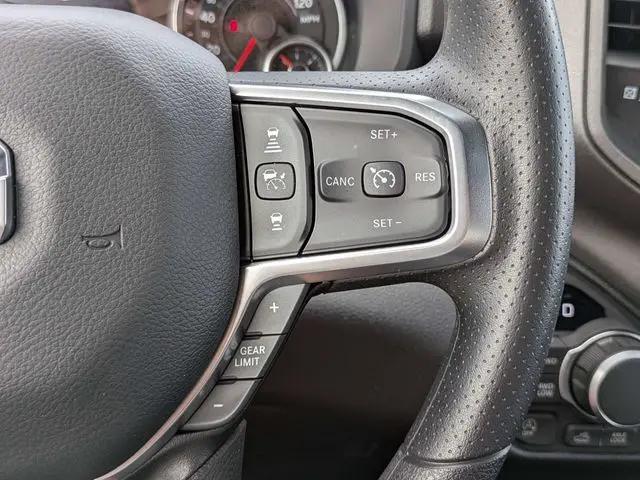 2026 Ram 1500 Warlock Crew Cab 4x4 5'7" Box
