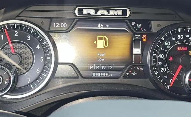 2021 Ram 1500 Big Horn Crew Cab 4x4 5'7" Box