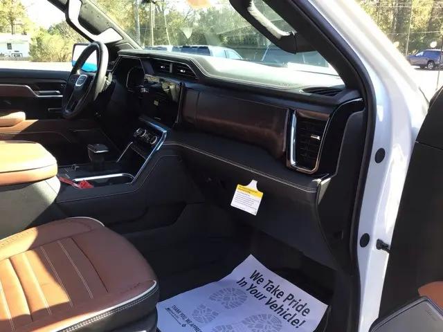 2025 GMC Sierra 1500 4WD Crew Cab Short Box Denali Ultimate