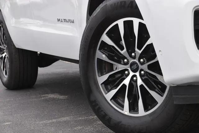 2025 Ford Expedition Platinum MAX