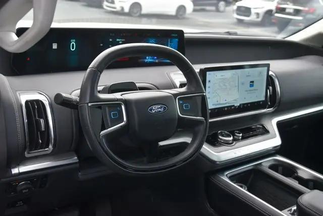 2025 Ford Expedition Platinum MAX