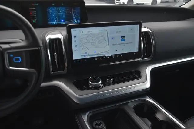 2025 Ford Expedition Platinum MAX
