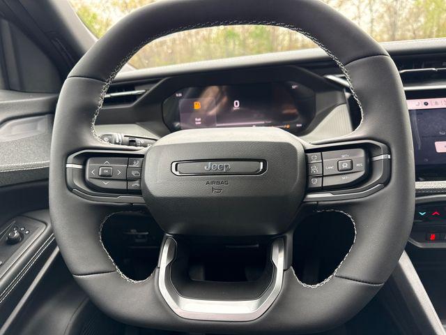 2026 Jeep Cherokee Laredo 4x4