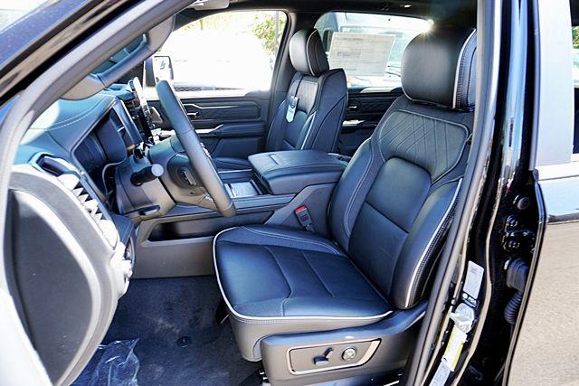 2026 Ram 1500 Limited Crew Cab 4x4 5'7" Box