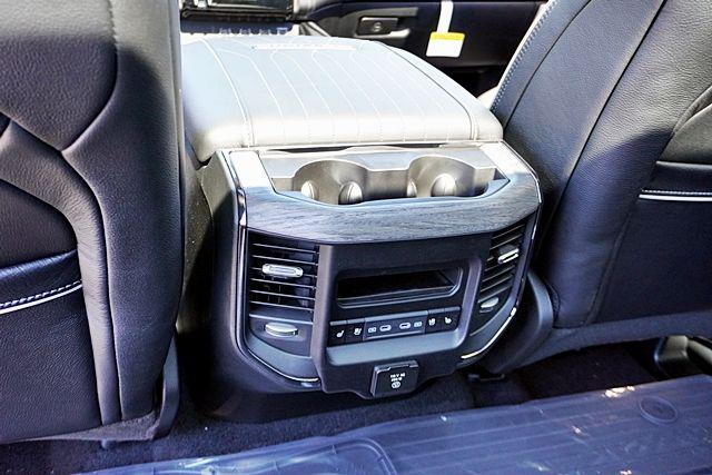 2026 Ram 1500 Limited Crew Cab 4x4 5'7" Box