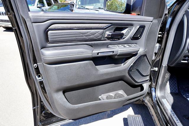 2026 Ram 1500 Limited Crew Cab 4x4 5'7" Box