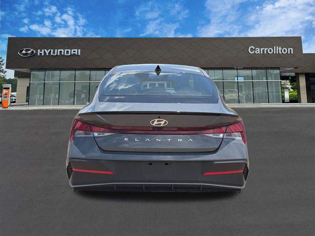 New 2026 Gray HYUNDAI SEL Sport image 7