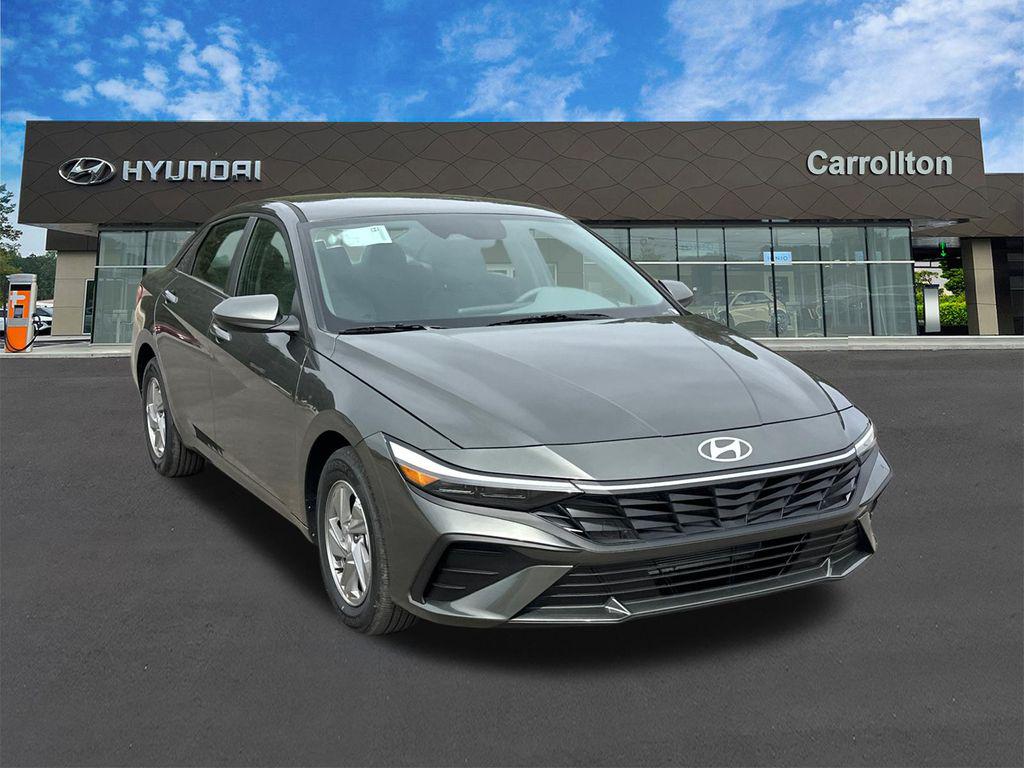 New 2026 Gray HYUNDAI SE image 4