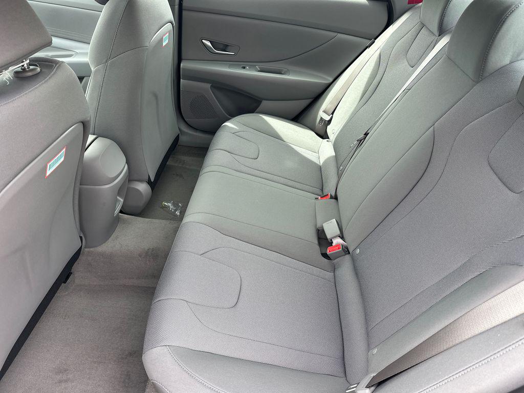 New 2026 Gray HYUNDAI SE image 21