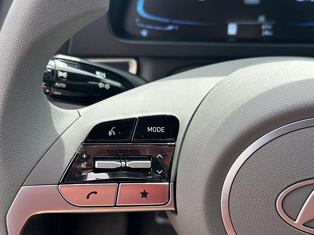 New 2026 Gray HYUNDAI SE image 25