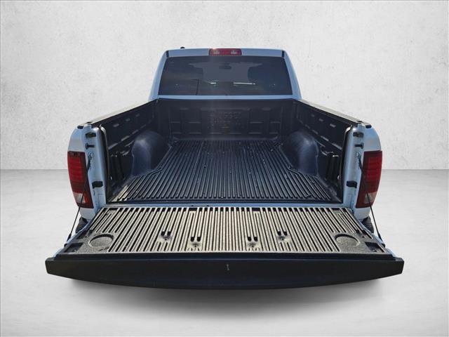 2024 Ram 1500 Classic Warlock Crew Cab 4x2 5'7" Box