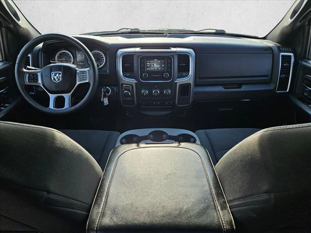 2024 Ram 1500 Classic Warlock Crew Cab 4x2 5'7" Box