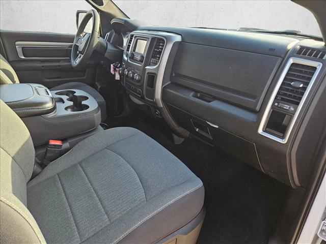 2024 Ram 1500 Classic Warlock Crew Cab 4x2 5'7" Box