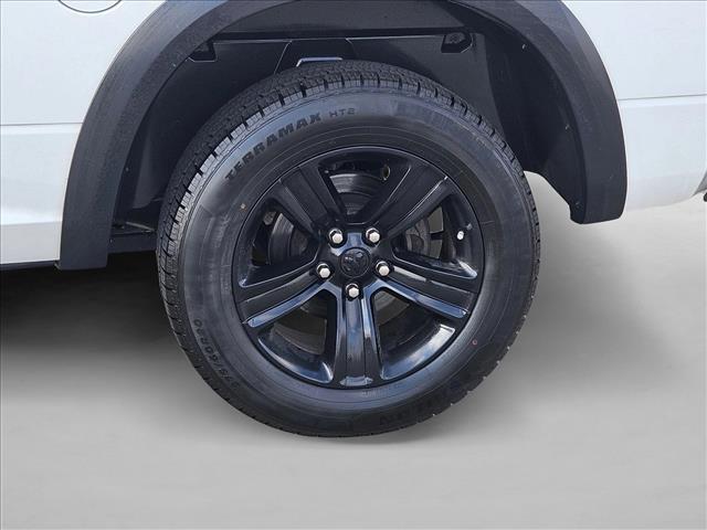 2024 Ram 1500 Classic Warlock Crew Cab 4x2 5'7" Box