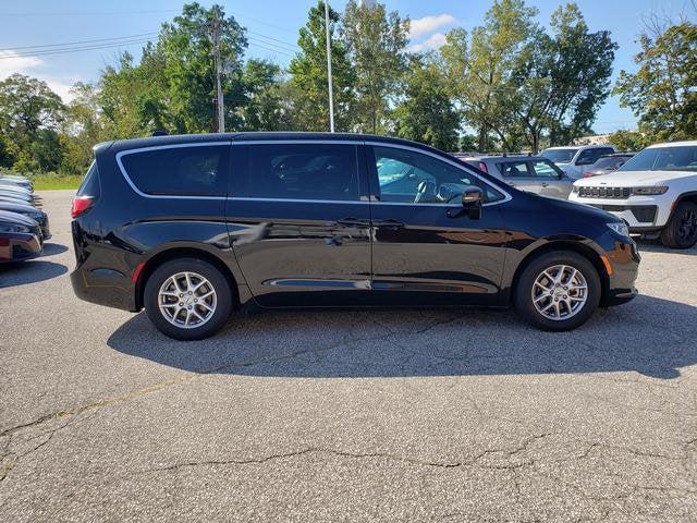 2025 Chrysler Pacifica Select 2025 Chrysler Pacifica Select