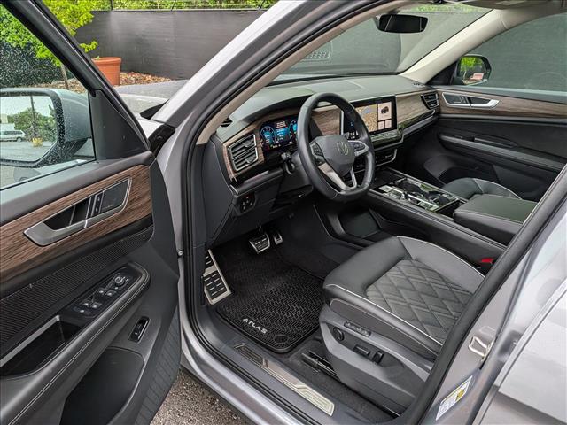 2025 Volkswagen Atlas 2.0T SEL Premium R-Line