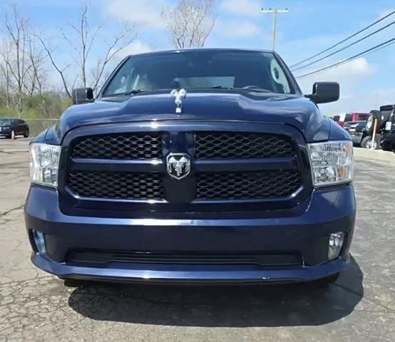 2017 RAM 1500 Express Crew Cab 4x4 57 Box