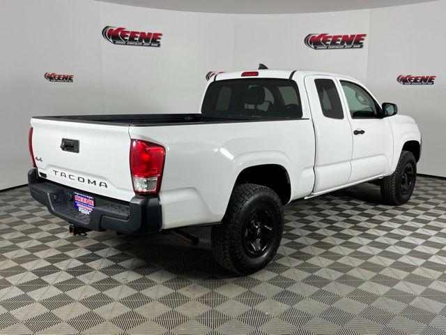 2017 Toyota Tacoma SR 2017 Toyota Tacoma SR