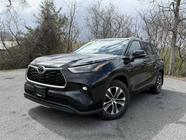 2022 Toyota Highlander XLE for sale in Glens Falls, NY