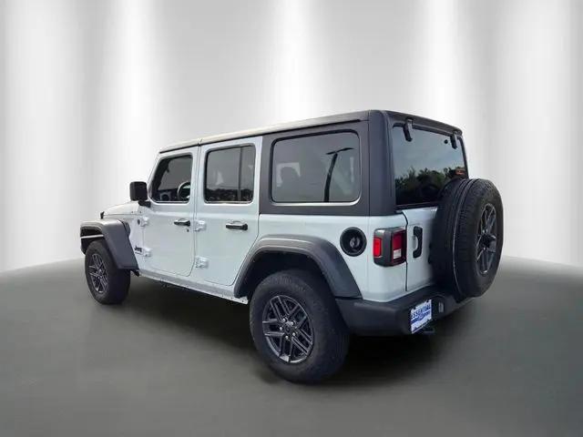 2025 Jeep Wrangler 4-Door Summit 4x4