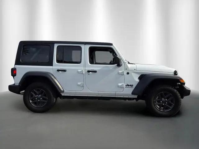 2025 Jeep Wrangler 4-Door Summit 4x4