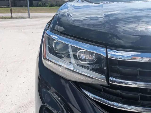 2021 Volkswagen Atlas Cross Sport 2.0T SE w/Technology