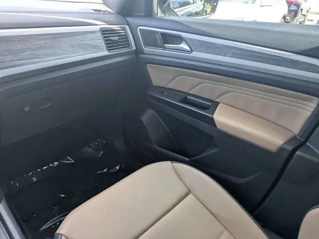2021 Volkswagen Atlas Cross Sport 2.0T SE w/Technology