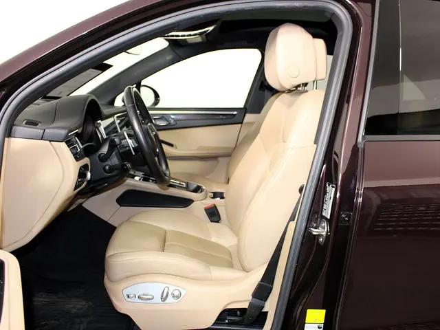 2023 Porsche Macan Macan