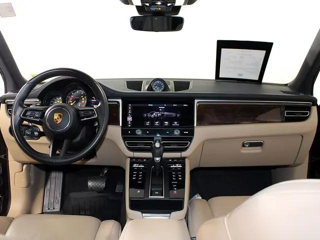 2023 Porsche Macan Macan
