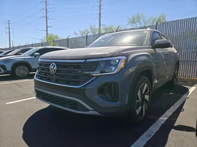 2026 Volkswagen Atlas Cross Sport SE with Technology