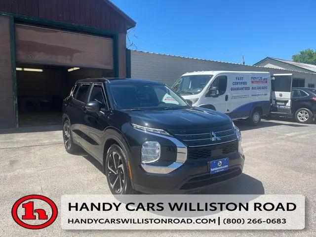 2022 Mitsubishi Outlander ES 2.5 S-AWC for sale in St Albans, VT