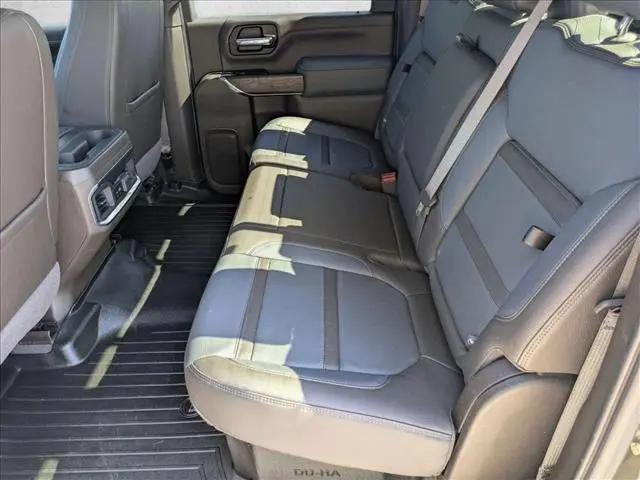 2022 GMC Sierra 3500HD 4WD Crew Cab Standard Bed Denali