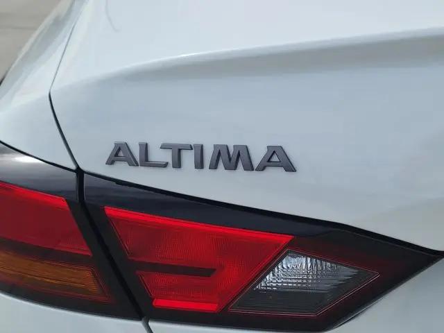 2026 Nissan Altima SR AWD