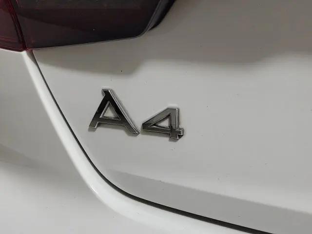 2023 Audi A4 Premium Plus 45 TFSI S line quattro S tronic