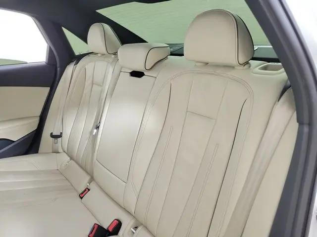 2023 Audi A4 Premium Plus 45 TFSI S line quattro S tronic