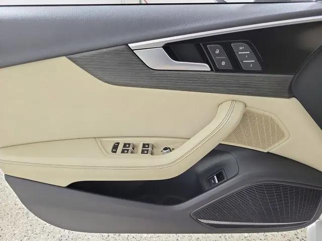 2023 Audi A4 Premium Plus 45 TFSI S line quattro S tronic