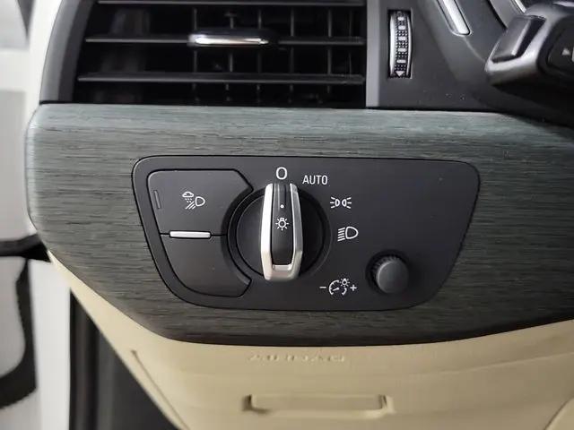 2023 Audi A4 Premium Plus 45 TFSI S line quattro S tronic