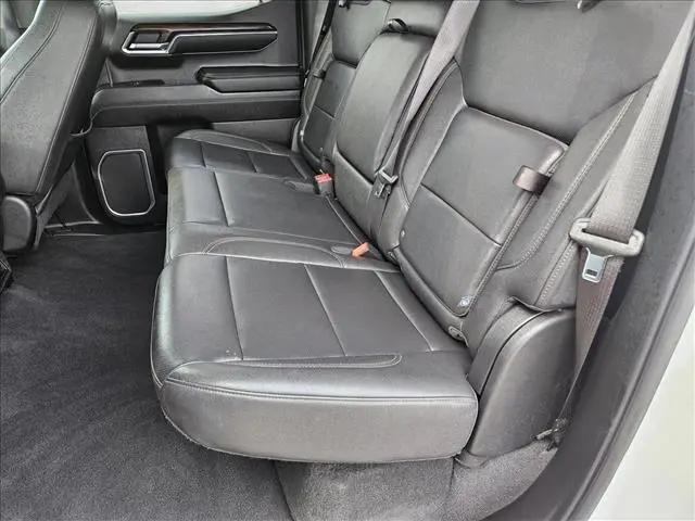 2024 GMC Sierra 1500 2WD Crew Cab Short Box SLT