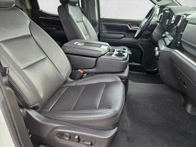 2024 GMC Sierra 1500 2WD Crew Cab Short Box SLT