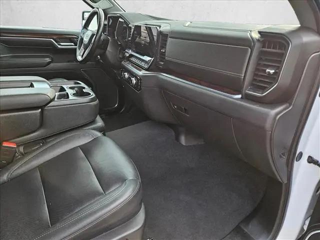 2024 GMC Sierra 1500 2WD Crew Cab Short Box SLT