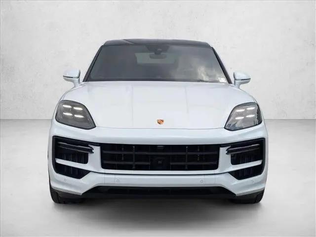 2024 Porsche Cayenne E-Hybrid Turbo