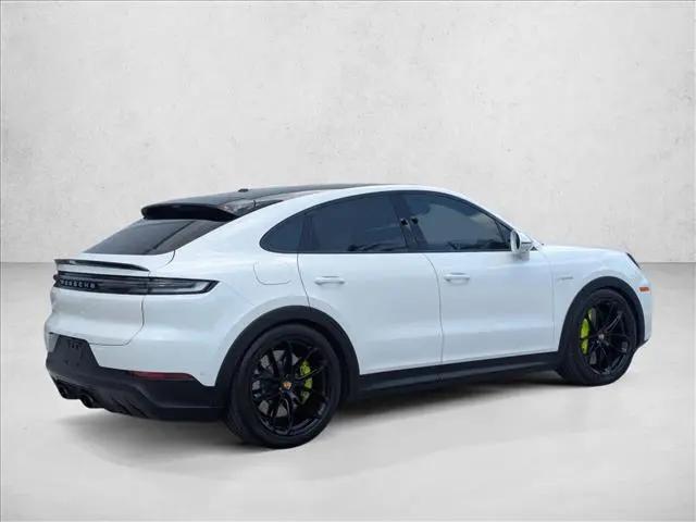 2024 Porsche Cayenne E-Hybrid Turbo