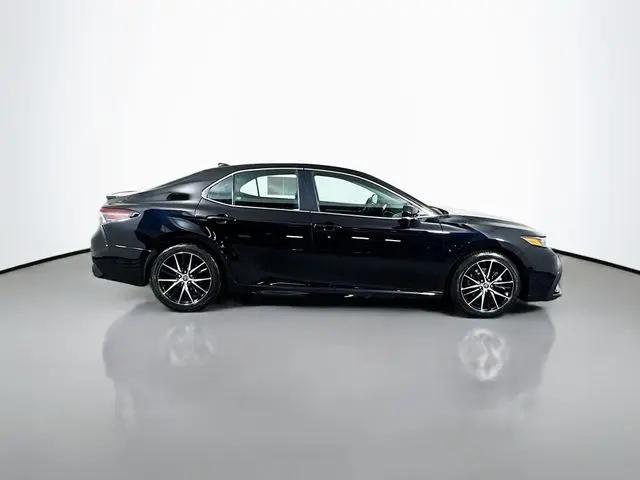 2023 Toyota Camry SE AWD