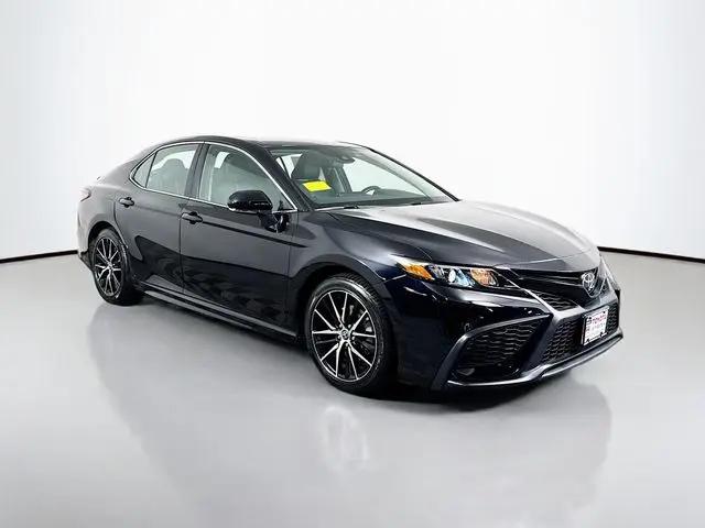 2023 Toyota Camry SE AWD