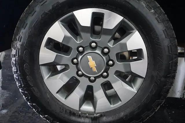 2025 Chevrolet Silverado 2500HD 4WD Crew Cab Standard Bed Custom