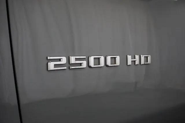 2025 Chevrolet Silverado 2500HD 4WD Crew Cab Standard Bed Custom
