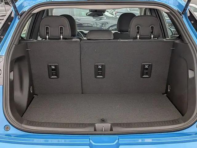 2027 Chevrolet Bolt LT FWD