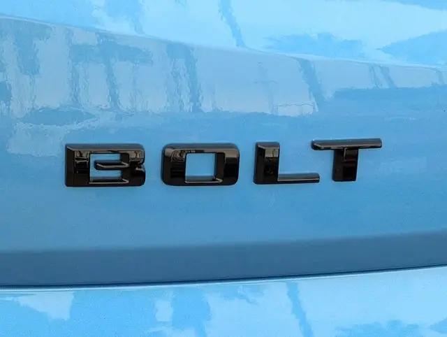 2027 Chevrolet Bolt LT FWD