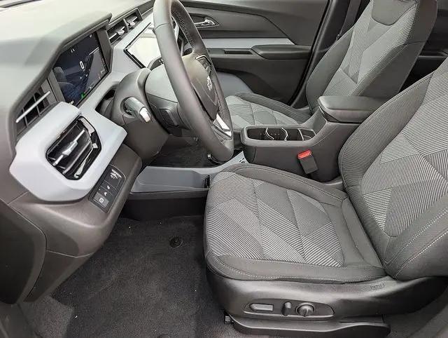 2027 Chevrolet Bolt LT FWD