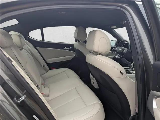 2025 Genesis G70 2.5T RWD